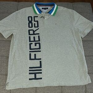 TOMMY HILFIGER POLO COLORBLOCK COLLAR Spell Out >HILFIGER‎ down the side